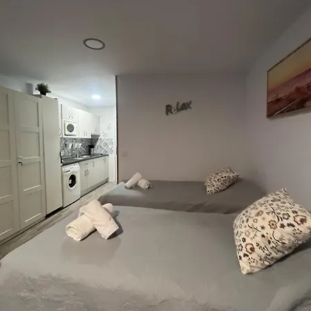 Spacious By The Sea Apartment